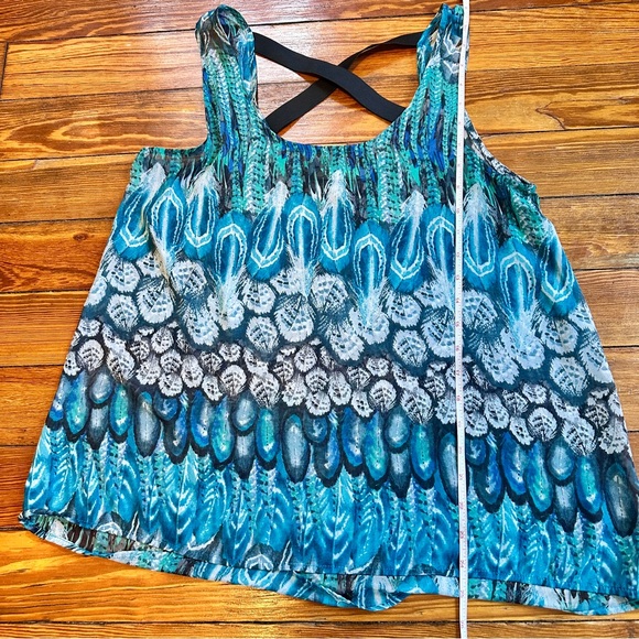 Chloe K Peacock Feather Patterned Sheer Tank Top - Picture 5 of 6